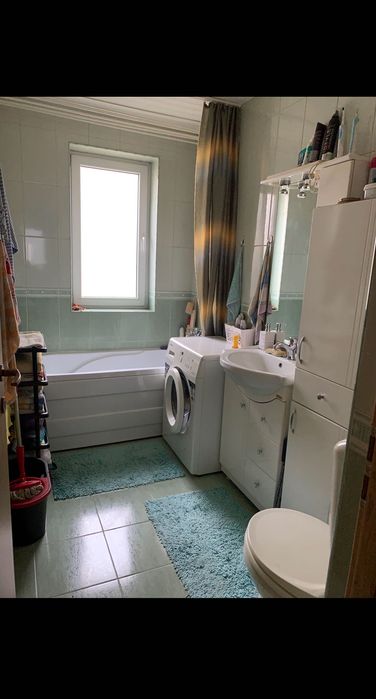 Proprietar vand urgent-Coresi-ap 2 camere-58mp-curte-parcare-boxa-2012