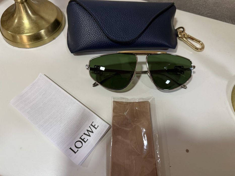 Vand Ochelari de Soare ca si noi