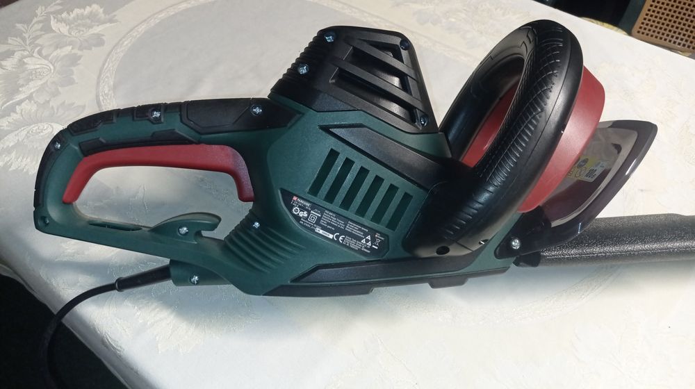 Електрически храсторез Parkside PHS 600 C3