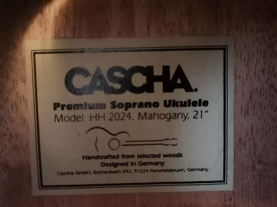 Cascha Premium Mahogany Soprano Ukulele комплект