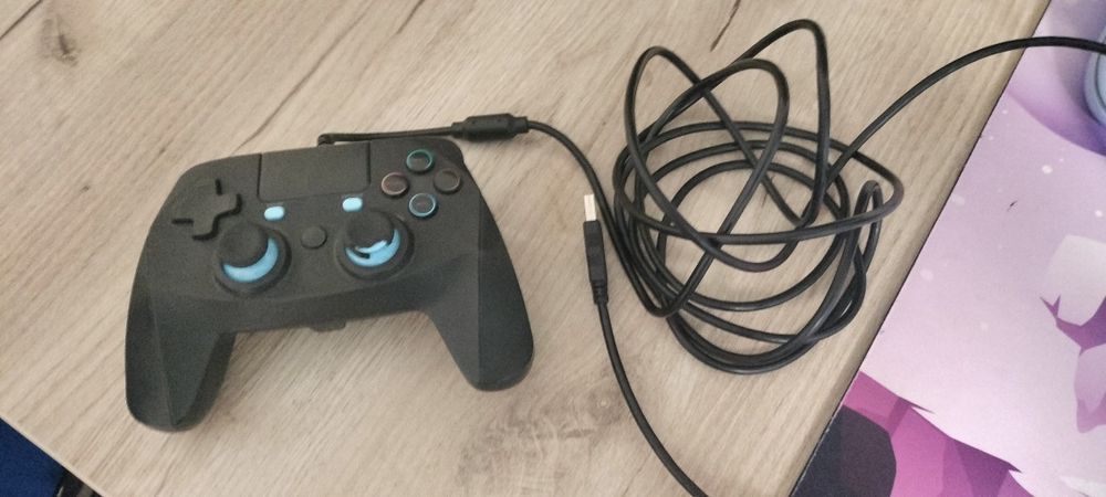 Vând controller PS4/PS5 și PC