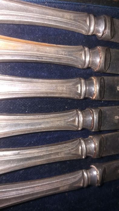 Vand set 6 cutite vechi din argint