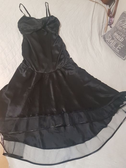 Vand rochie ocazie, nouă