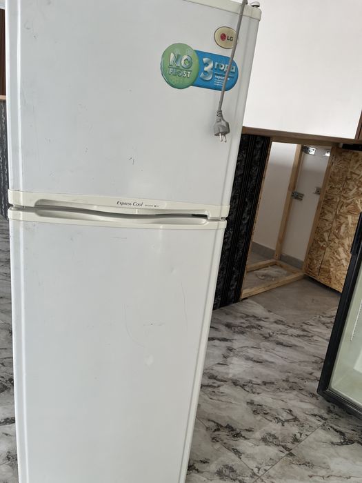 Срочно продам не рабочие холодильники