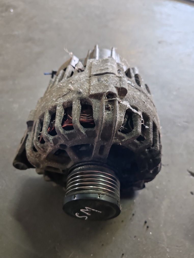 Alternator Smart forfour 1.5cdi 150lei