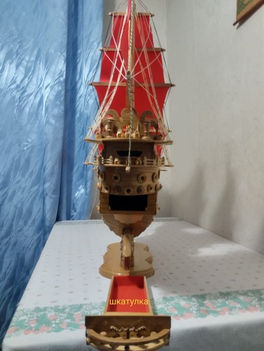 Продаются корабли ручной работы из дерева