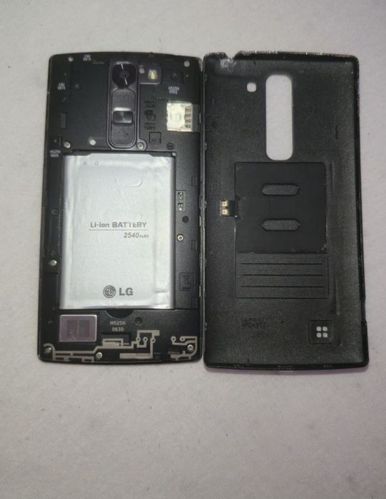 Vand un lg g4c cu 4gb memorie