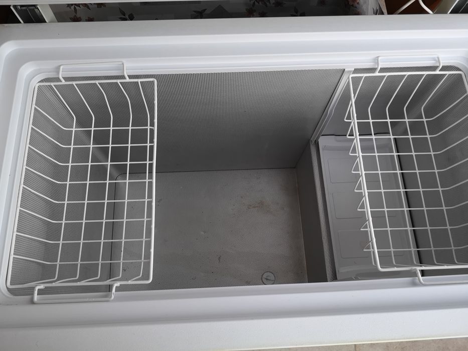 Vând ladă frigorifică Arctic O23++, 230 litri