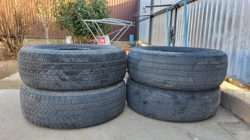 Покрышка всесезонный