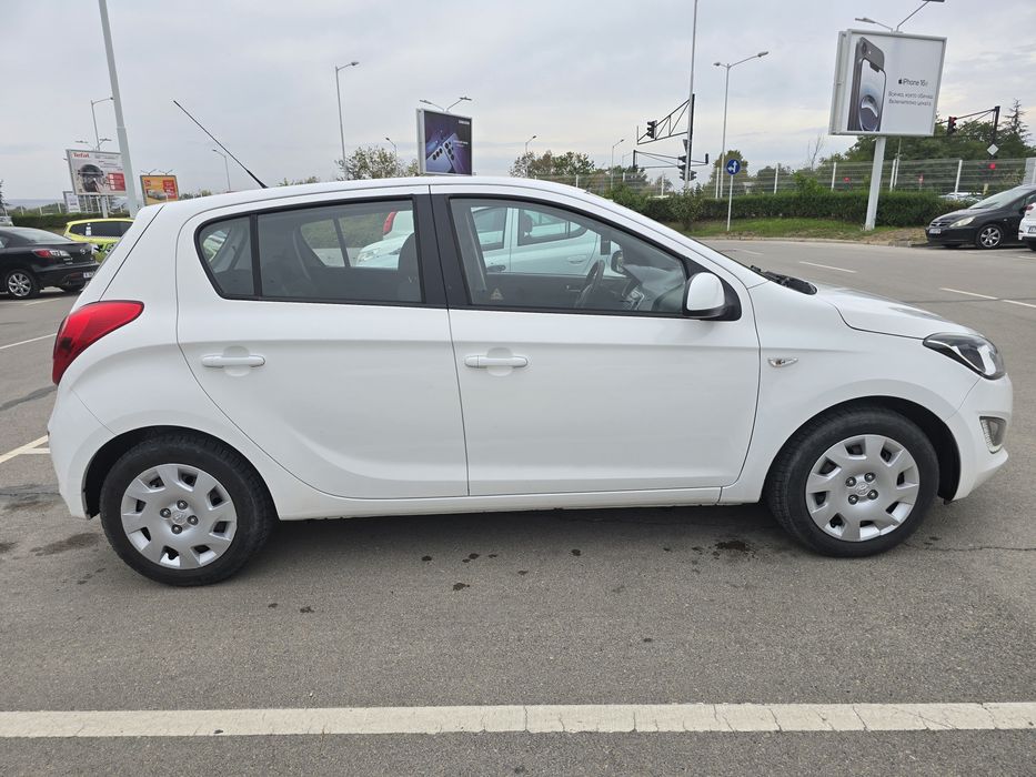 Продавам Hyndai i20 FACE LIFT
