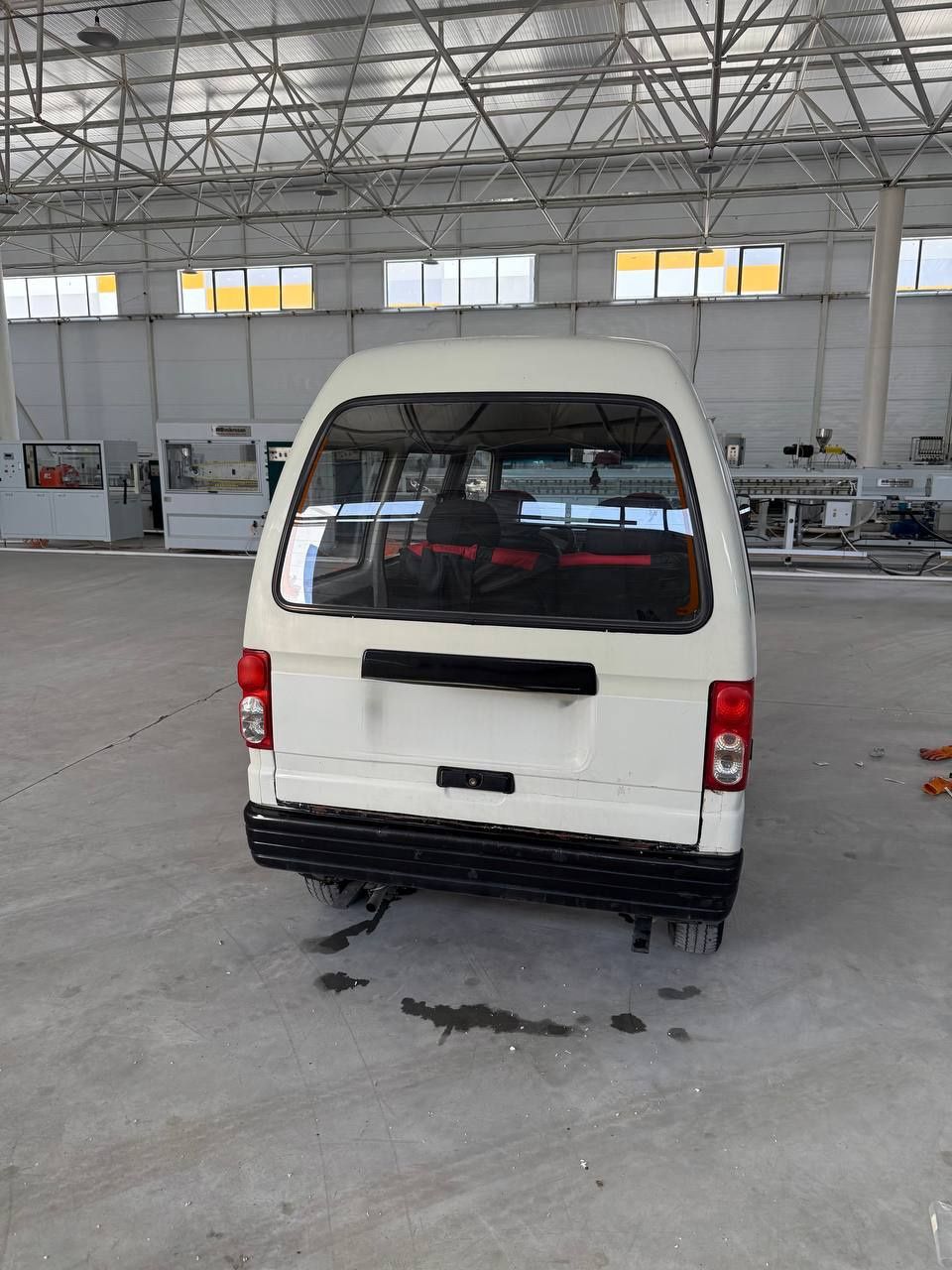 Damas sotiladi 2006 yil 3700$