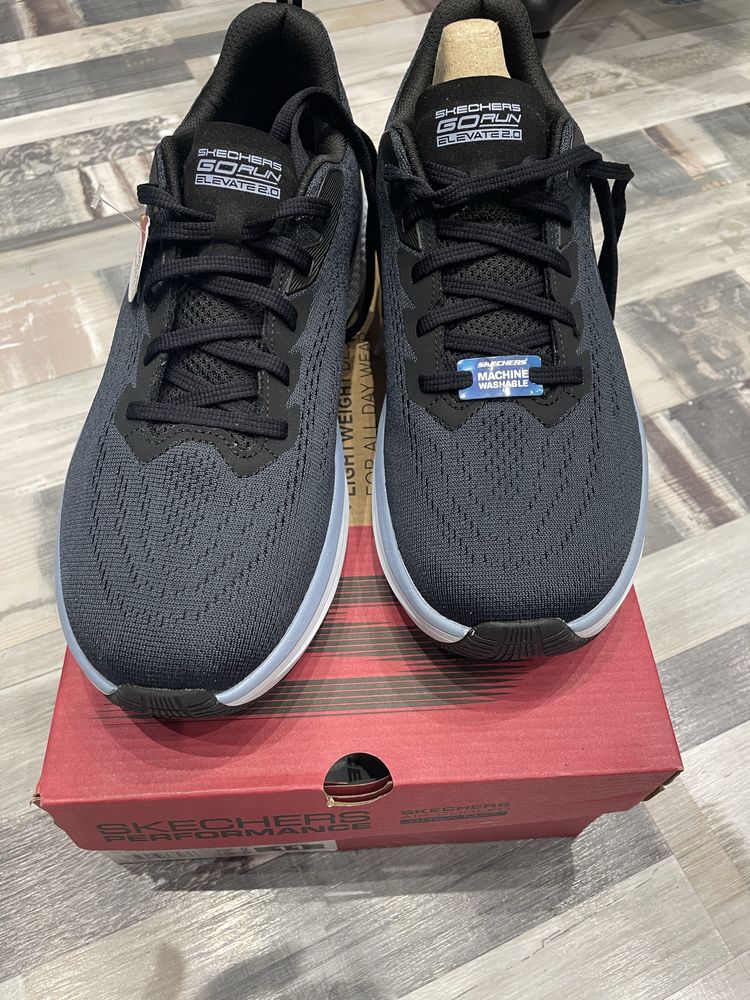 Маратонки Skechers