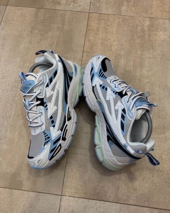 Off white be right back