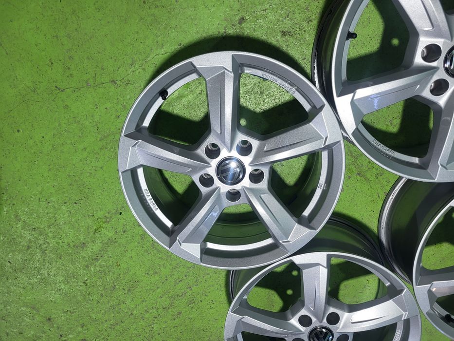 17 5x112 Vw Passat Tiguan Touran Caddy Golf 5х112