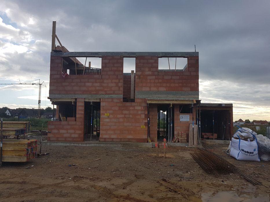 Construim case la cheie/Tencuieli mecanizate/Alte lucrari