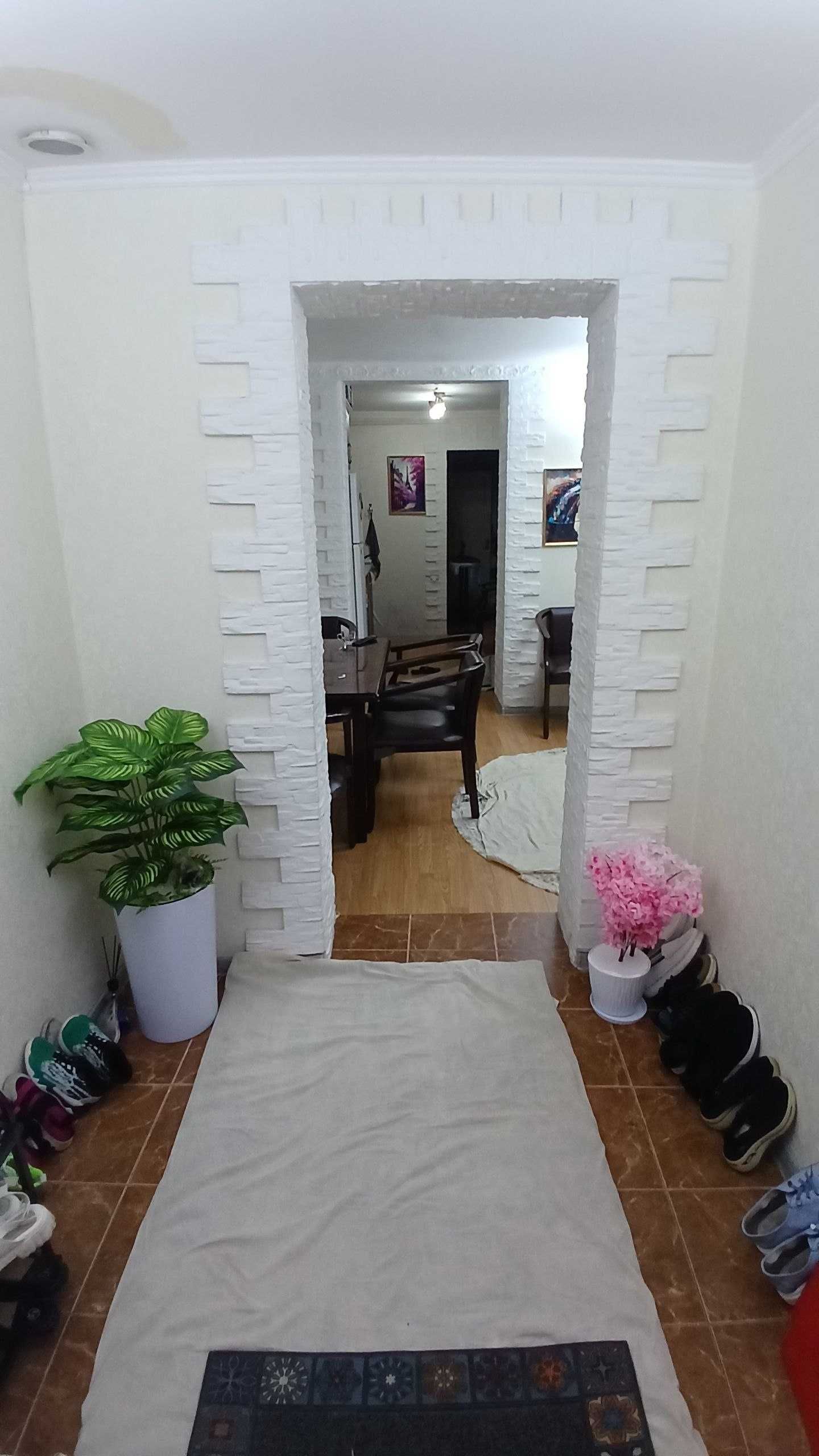 срочно срочно квартира сотилади 2/1/2 45000
