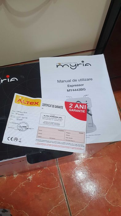 Espressor manual MYRIA MY4443BG