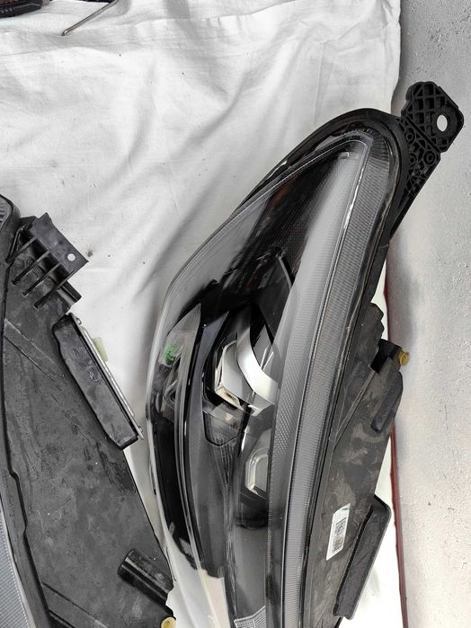 Оригинални  фарове   Форд Фокус  Ford Focus full Led