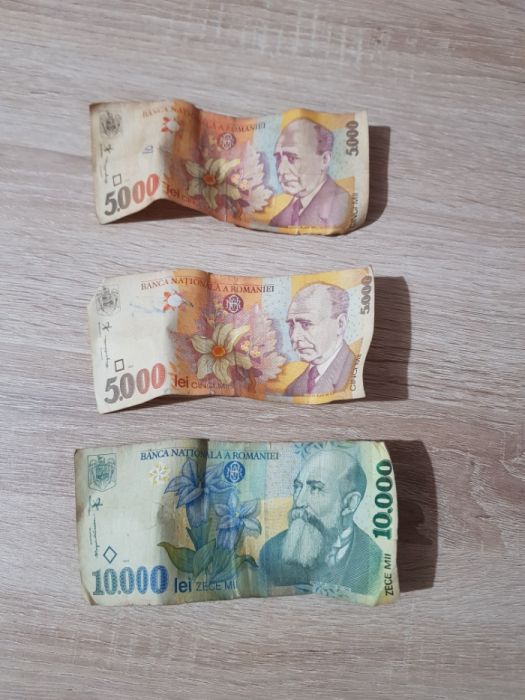 2 Bancnote 5000 lei 1998 1 bancnota 10000 lei 1998