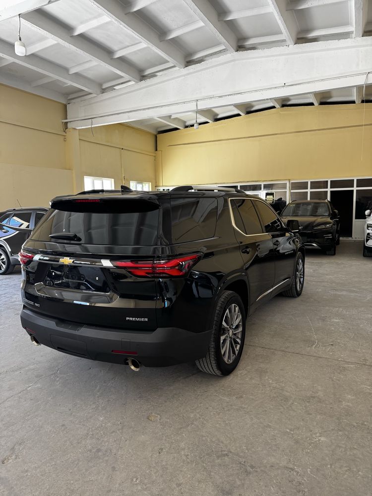 traverse premier 2023