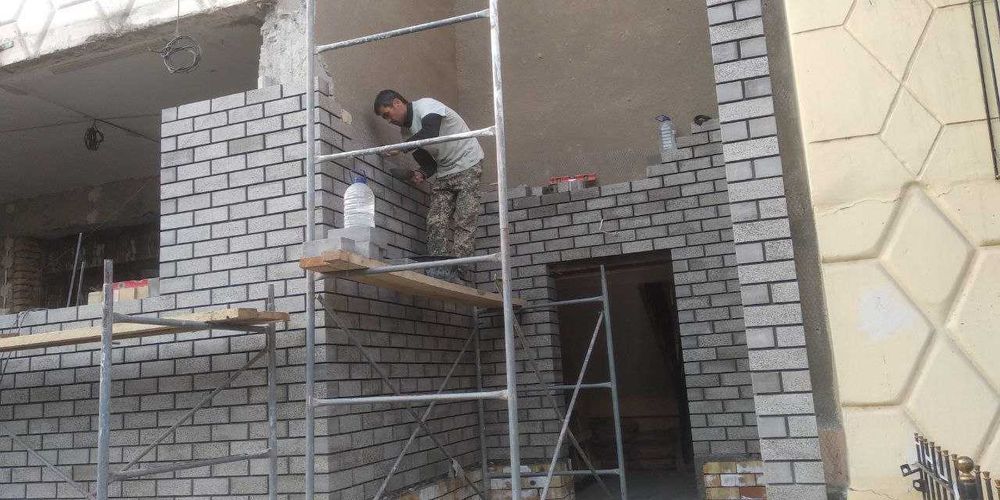 Balkonga gʻisht teramiz