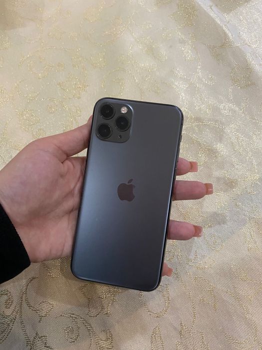 Продам Iphone 11 pro 256