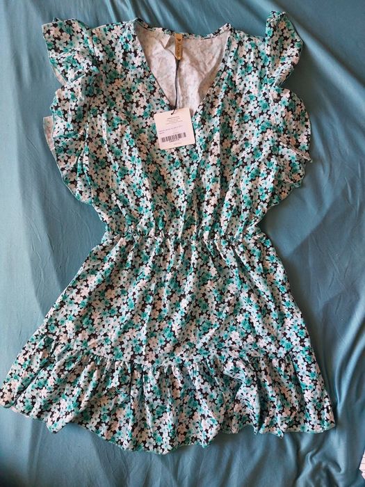 Дамски     рокли по 20 лв