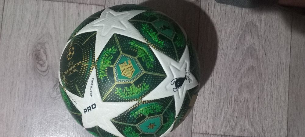 Футбольный мяч UEFA CHAMPIONS liga