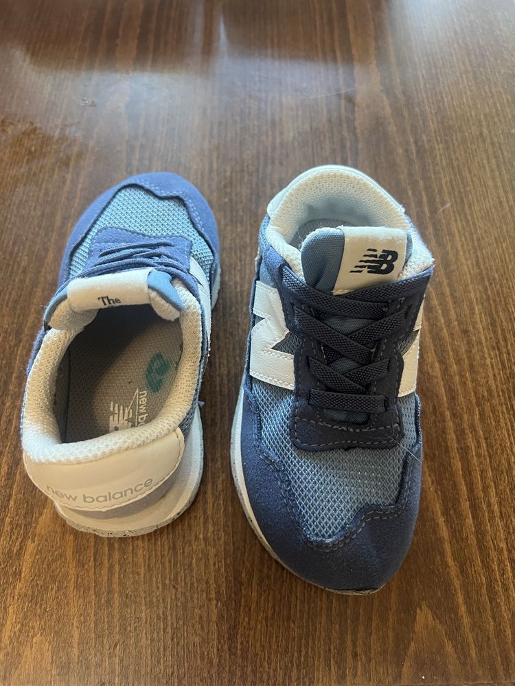 Маратонки детаки new balance