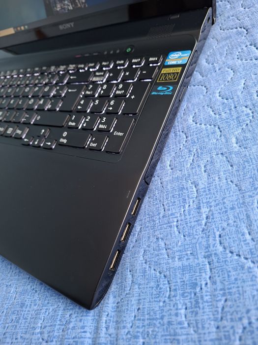 Laptop Sony Vaio / 17.3'' Fhd / Cpu i7 / Amd Radeon 2Gb