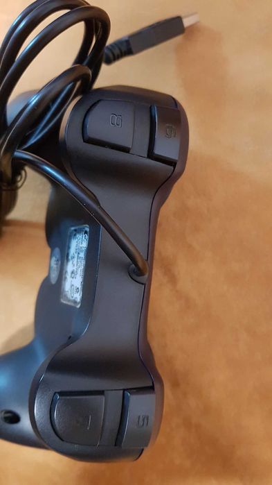 Gamepad Logitech Dual Action