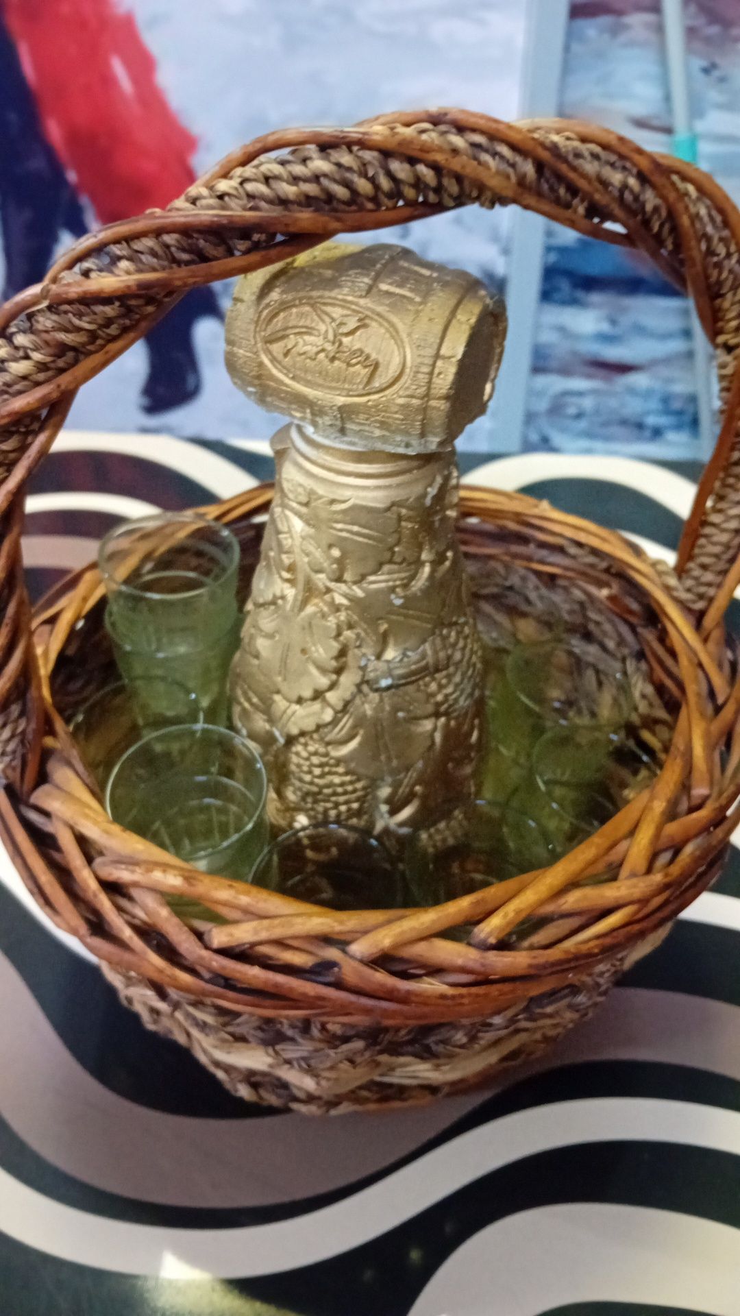 Продам посуду с серванта