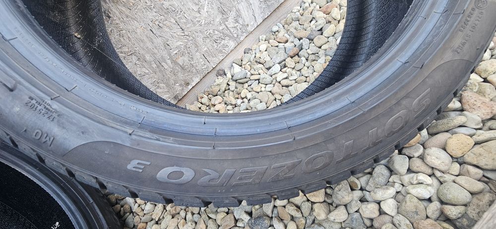 Anvelope Pirelli Sottozero3 MO M+S 225/45 R18 95H 245/40 R18 97V