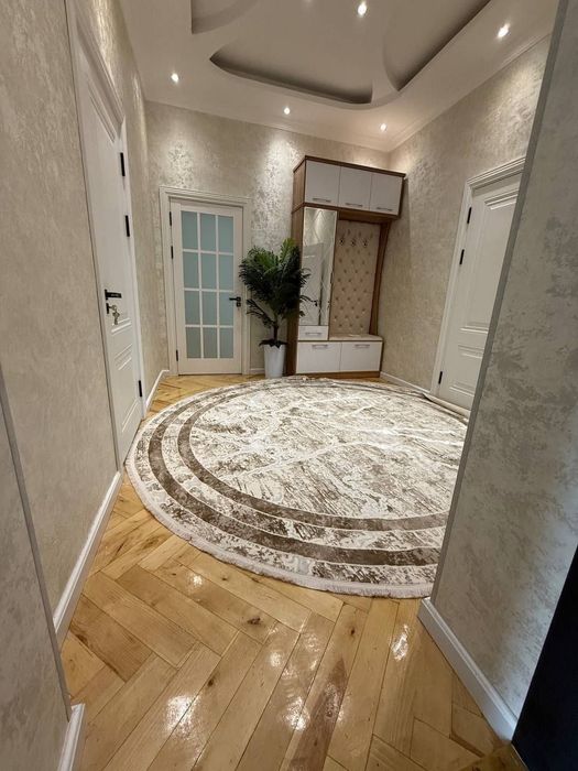 Сдаётся 3/3/3 гостриница Россия/Ойбек