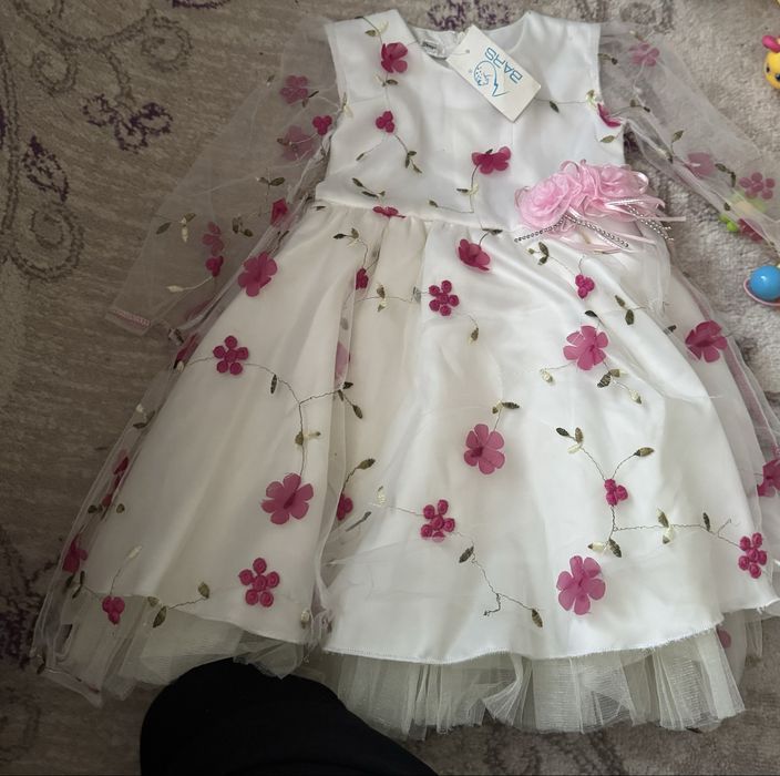 Новое Красивое платье