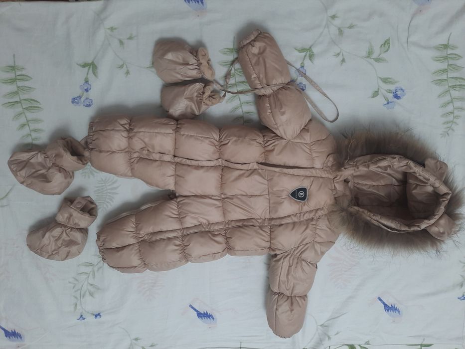 Детский комбинезон .