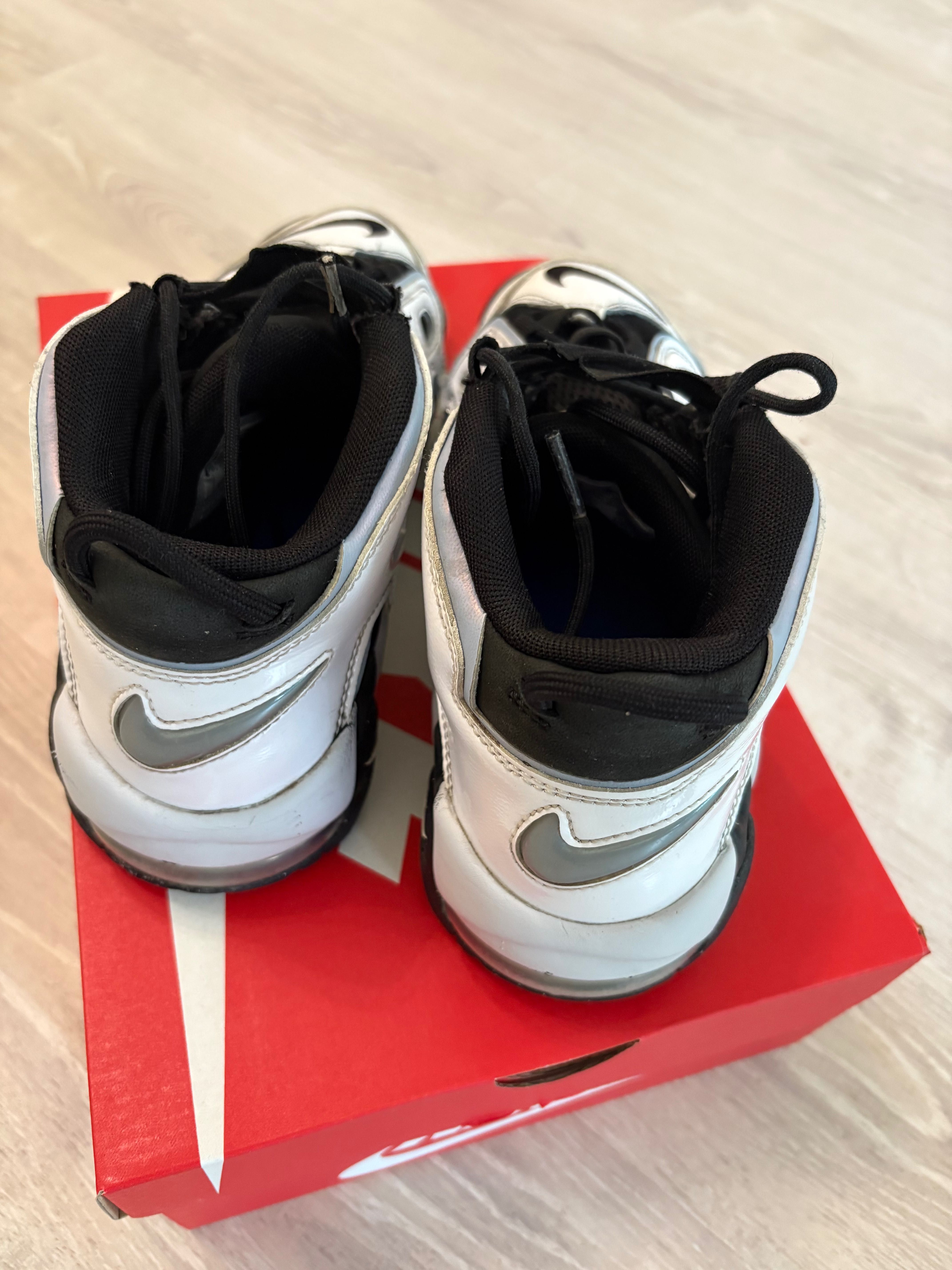 Маратонки Nike Air More UpTempo