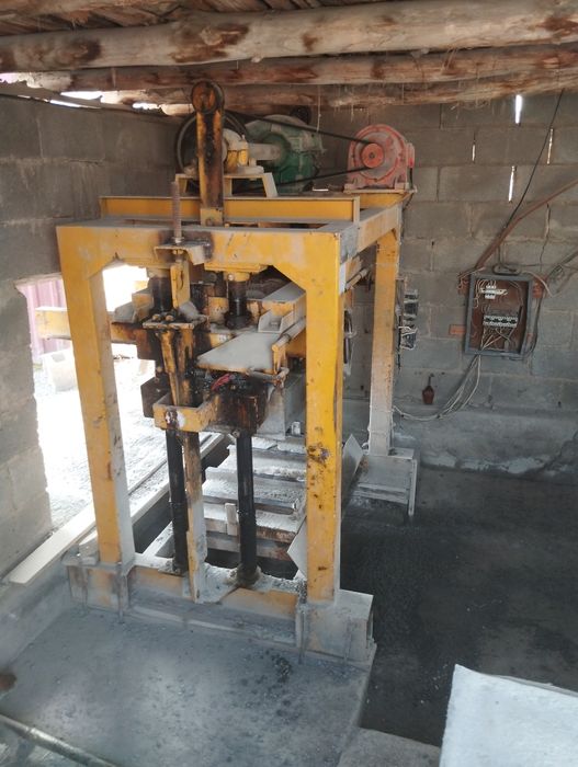 Shlokobulok ishlab chiqarish sexiga ishchi  sherik kerak