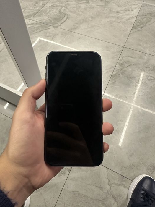 Iphone Xr sotiladi