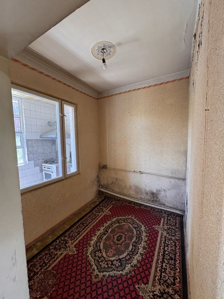 Юнусабад 4-й квартал 2/3/4 переделанная в 3 комнаты 49,78 м² торцевой