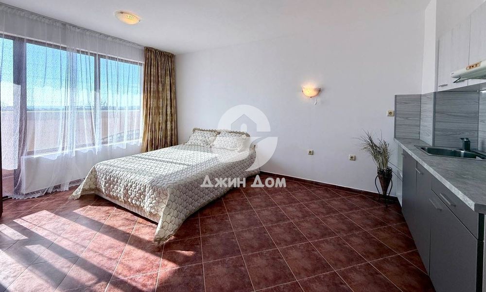 Просторен едностаен апартамент в к-с „Арките“, с. Кошарица