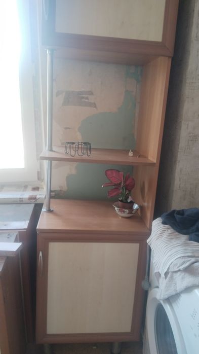 Продам кухонный гарнитур из 3 шкафов