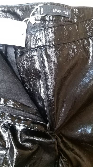 Mango, Нови кожени панталони,  с етикет