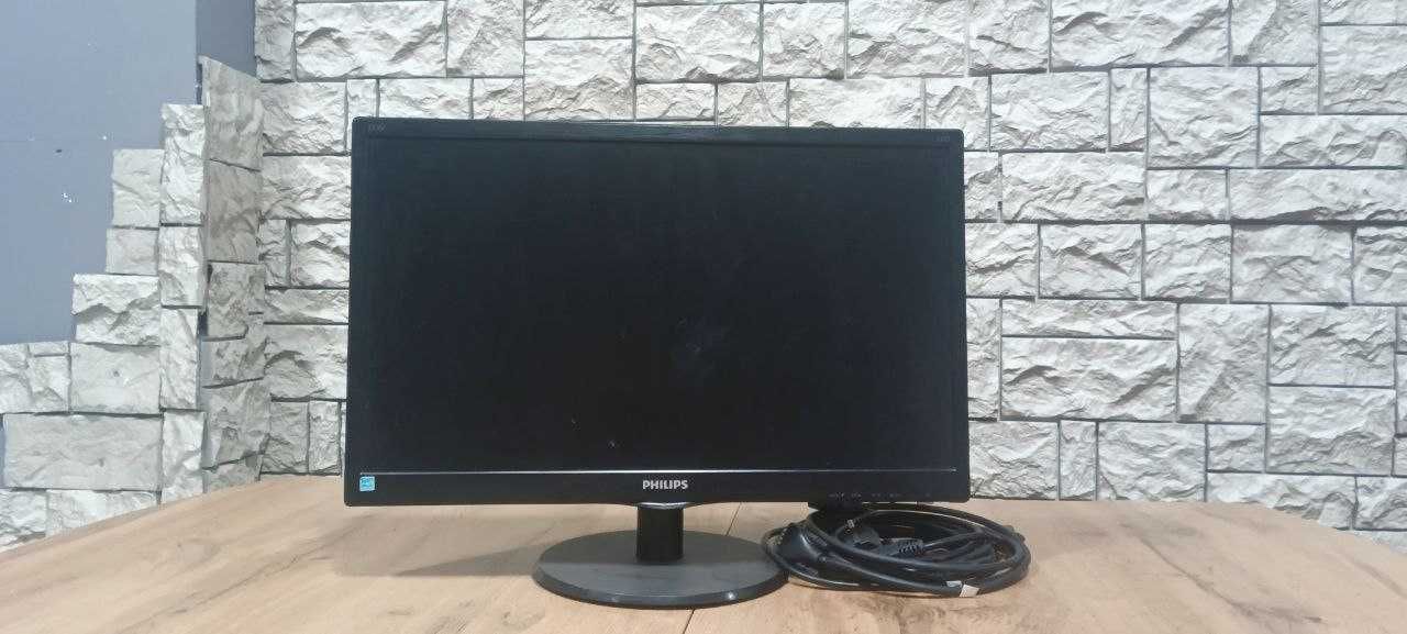Монитор 1080 в отличном состоянии