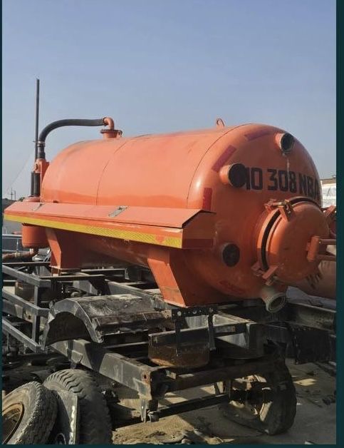 Gavnavoz bochkasi sotiladi