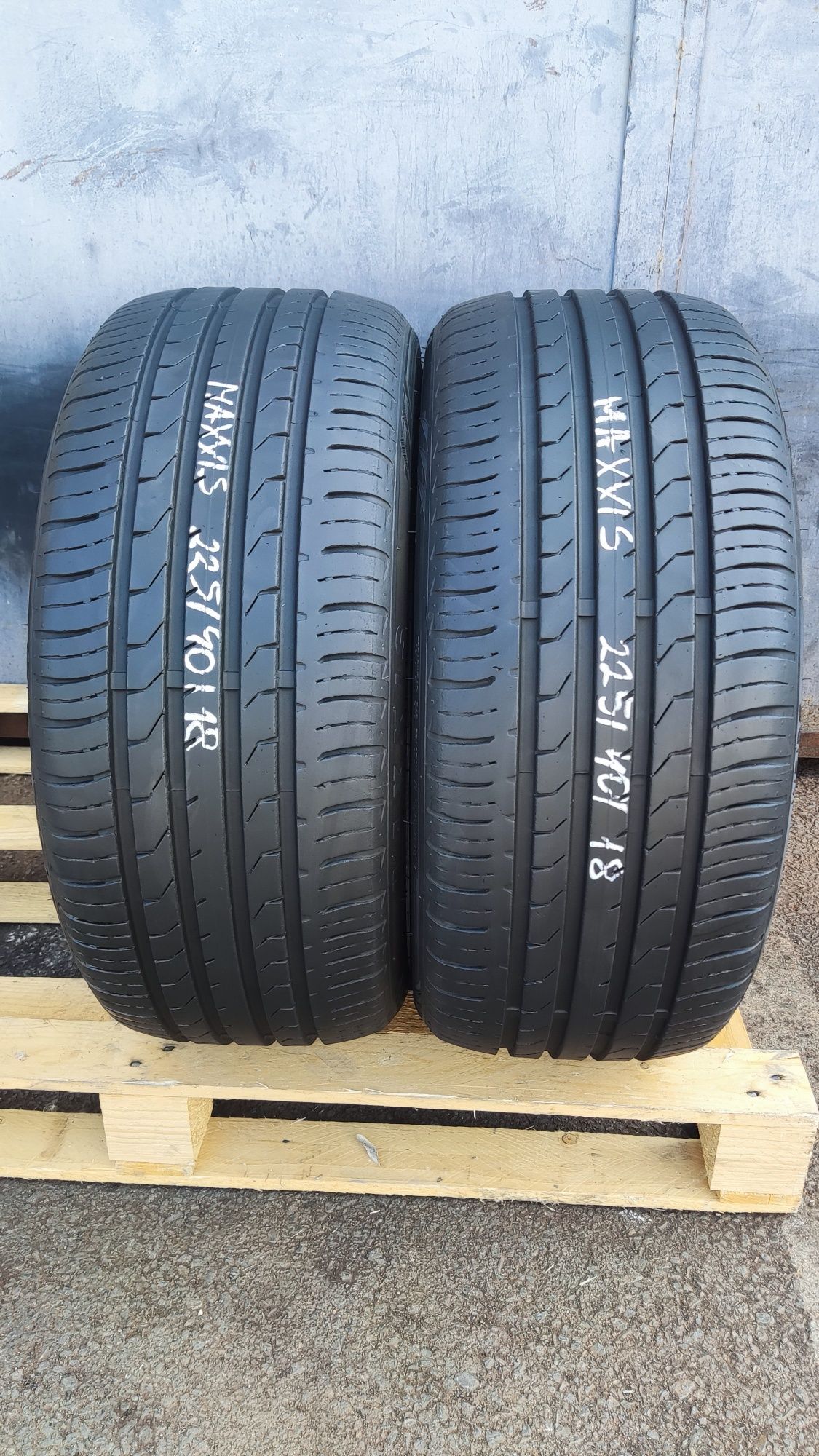 2бр. летни гуми 225/40/18 Maxxis Premitra HP5
dot23
7.6mm
Много добро