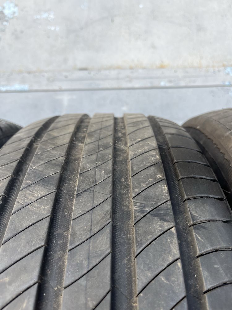 4 бр. летни гуми 205/55/17 Michelin 2x5+ mm 2x4 mm DOT 0123/4520