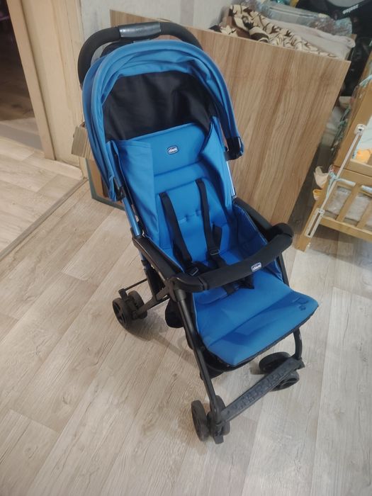Продаётся коляска Chicco