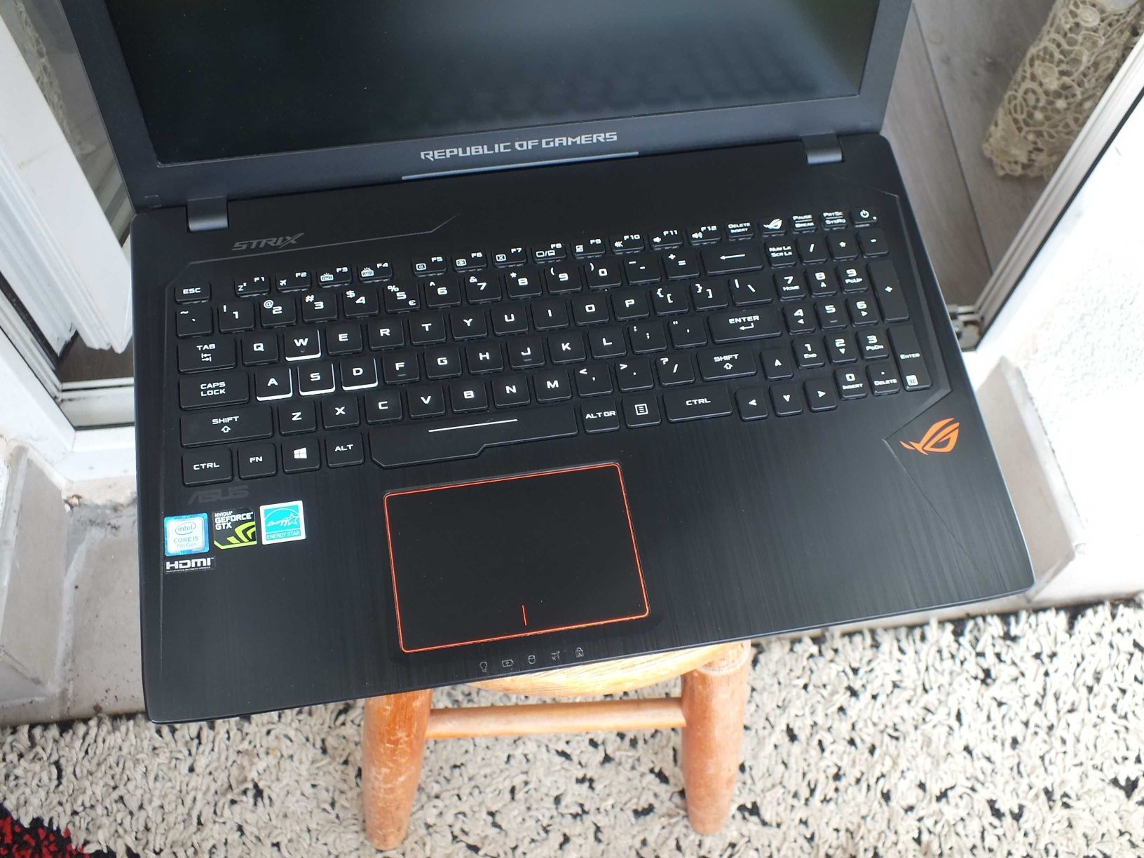 Dezmembrez Laptop Asus Rog GL553V i7-7700HQ Defect placa baza.