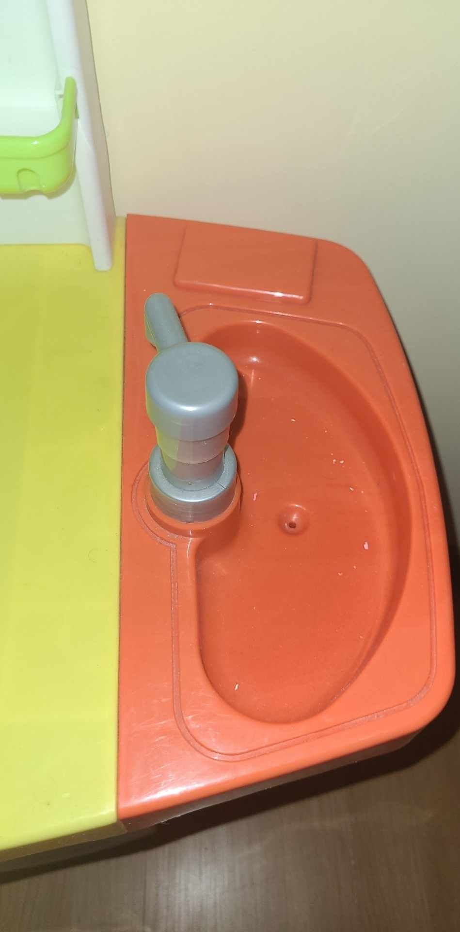 Bucatarie copii multifunctionala.